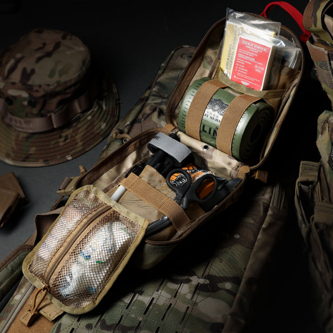 interior view showing contents of starter trauma kit