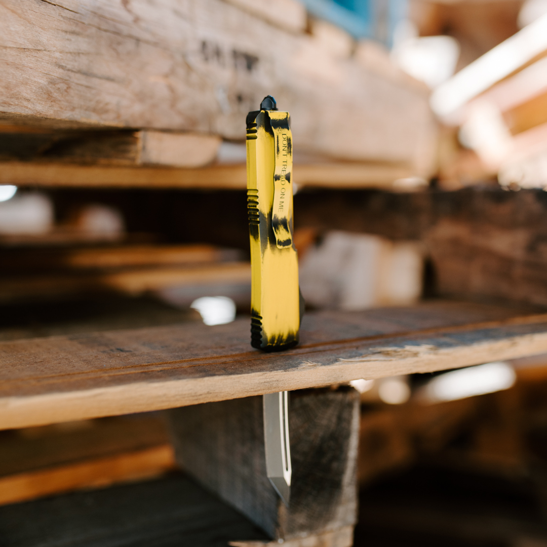 Gadsden "Don't Tread on Me" OTF Knife